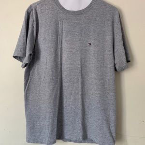 Men’s Tommy Hilfiger Gray Tshirt Sz Small